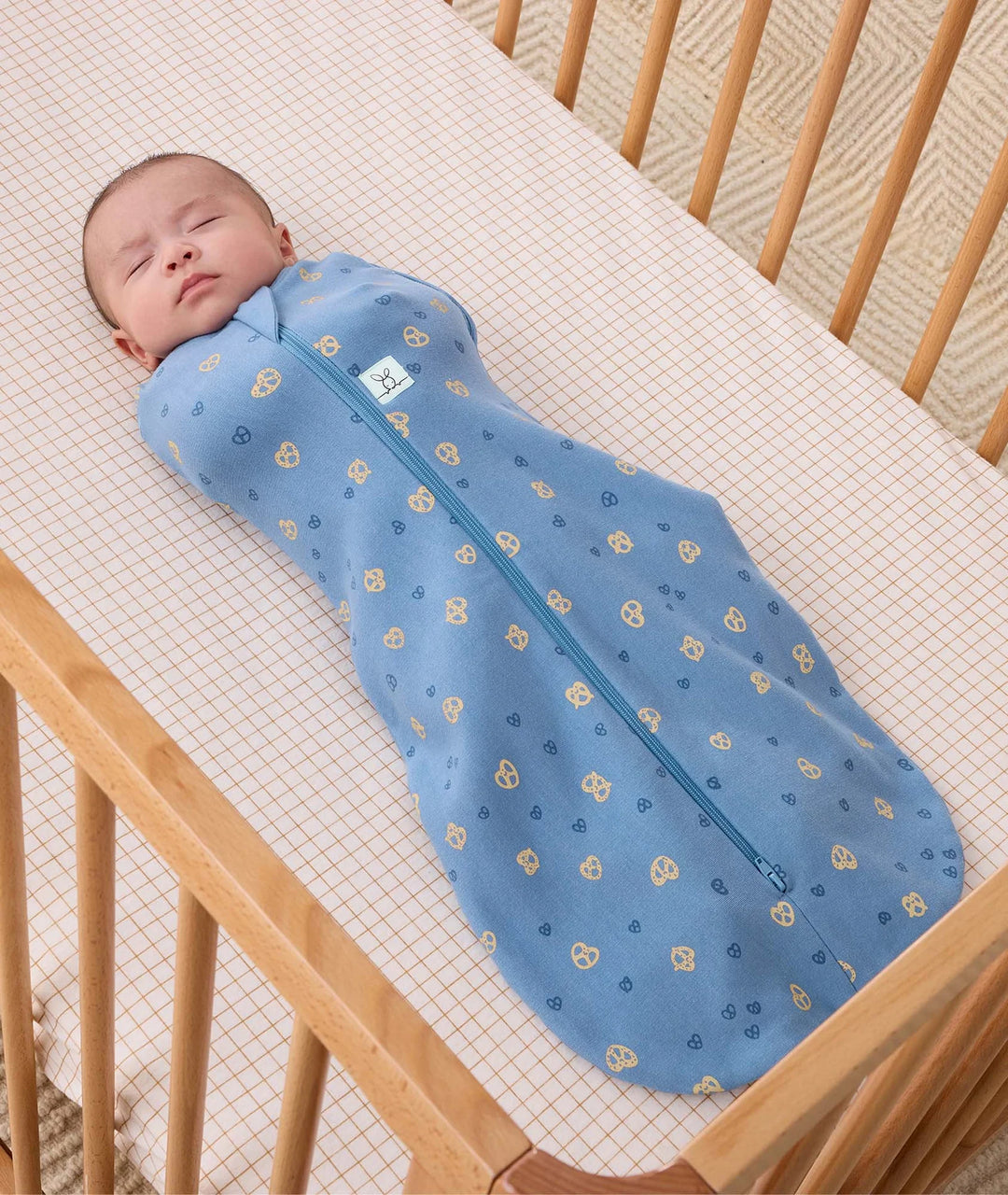 ergoPouch Cocoon Swaddle Bag 1 TOG (Petite Pretzel)