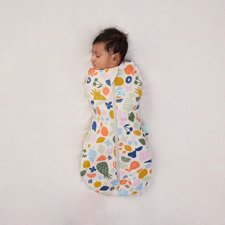 ergoPouch Cocoon Swaddle Bag 2.5 TOG (Fruit Salad)