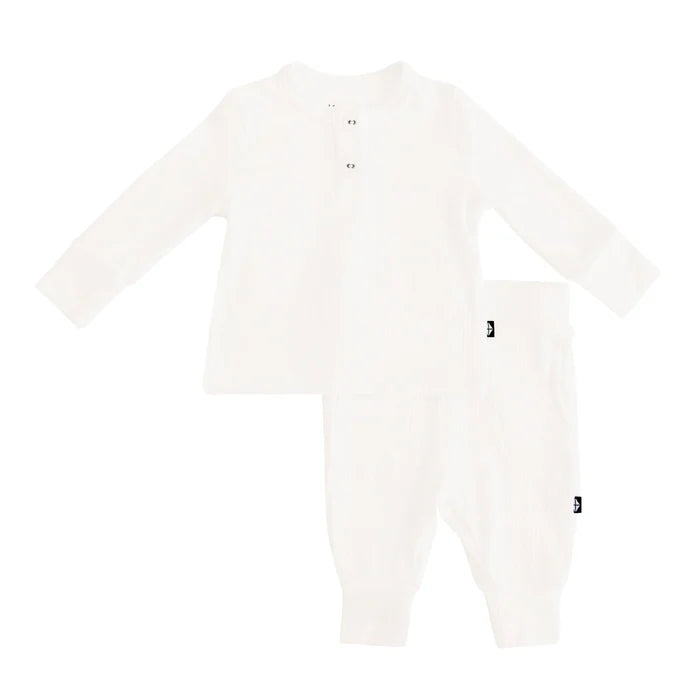 Kyte Baby Ribbed Infant Henley Set (Oat)