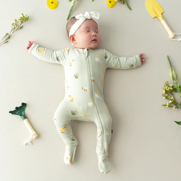 Kyte Baby Zippered Footie (Aloe Chick)