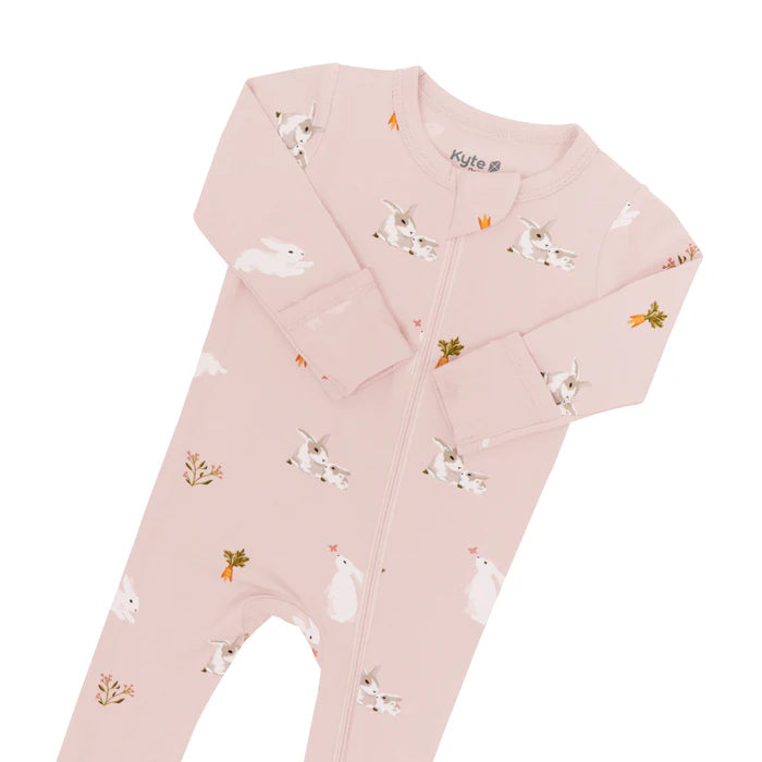 Kyte Baby Zippered Footie (Blush Rabbit)