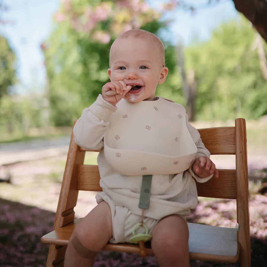 Mushie Silicone Baby Bib (Pretzel)