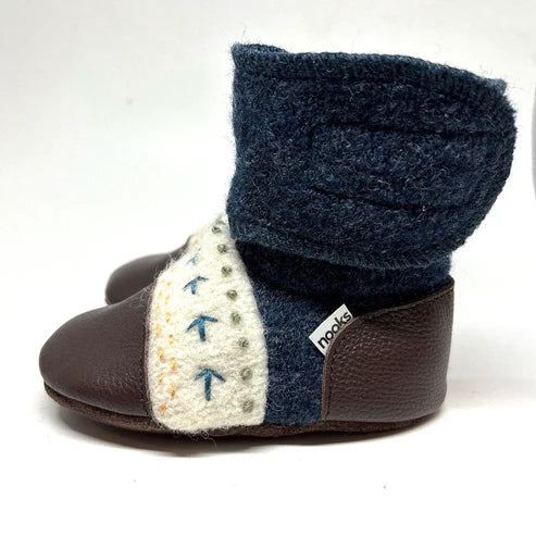 Nooks Design Embroidered Felted Wool Booties (Blue Caribou)