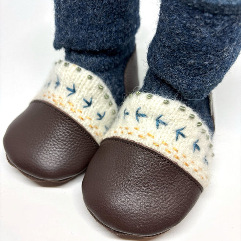 Nooks Design Embroidered Felted Wool Booties (Blue Caribou)