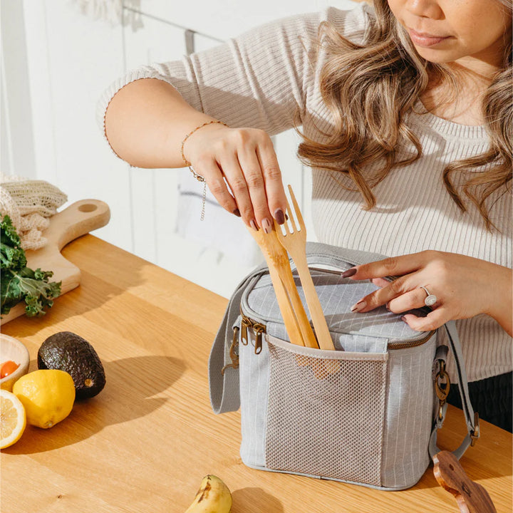 So Young Linen Lunch Poche (Pinstripe Heather Grey)