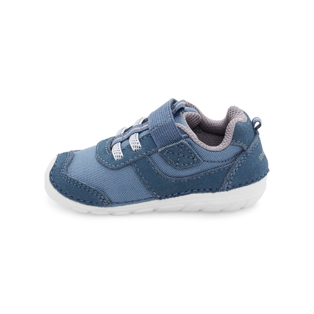 Stride rite soft on sale motion cameron sneaker